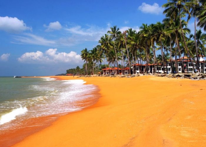 Waikkal Beach – what to visit and what to do in Sri Lanka on the map